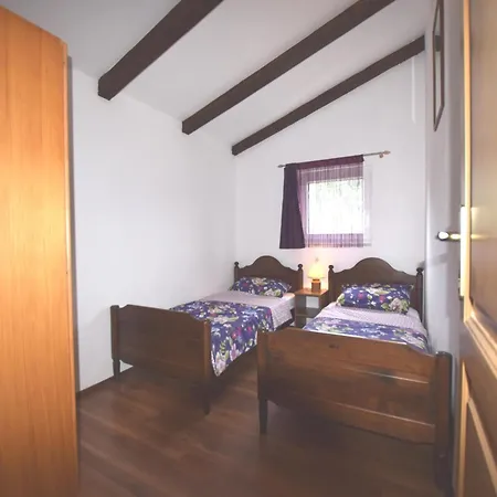 Apartment Modern Apartment In Banjole With Pool *