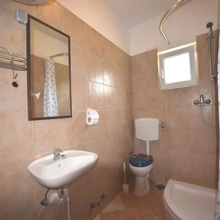 Modern Apartment In Banjole With Pool